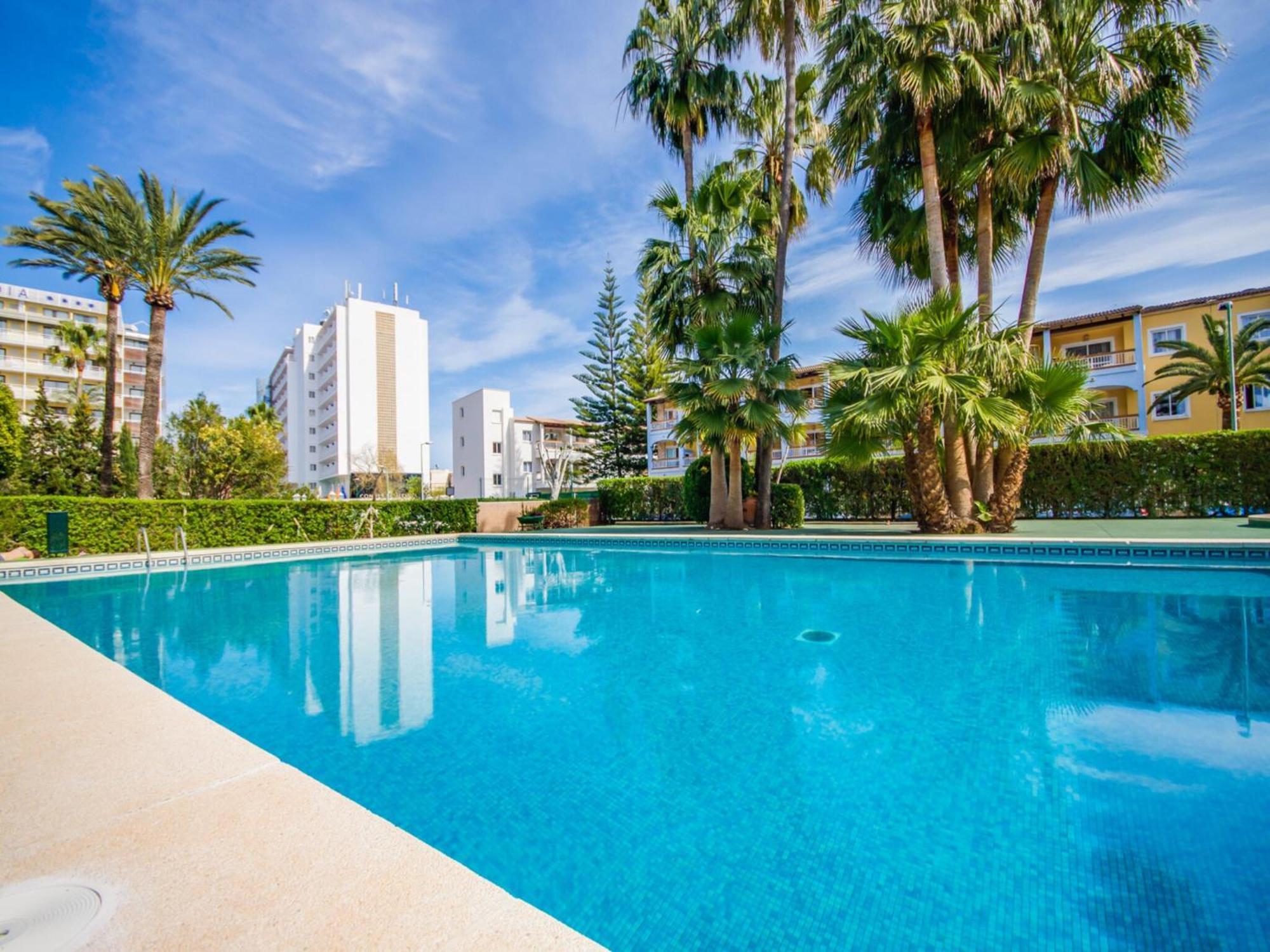 With Communal Pool Access